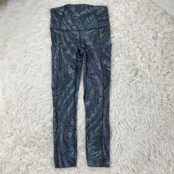Lululemon Fast and Free High Rise Crop 23" Dimensional Icing Blue Multi - Picture 1 of 7